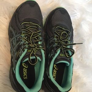 Asics Gel Venture sneakers